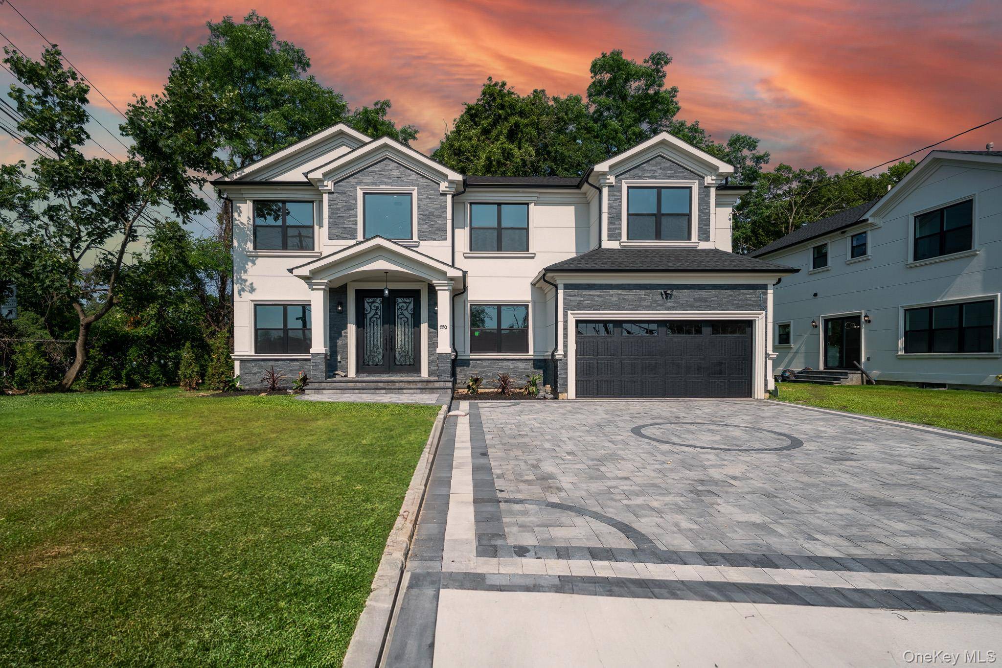 770 Cedar ST, Syosset, NY 11791