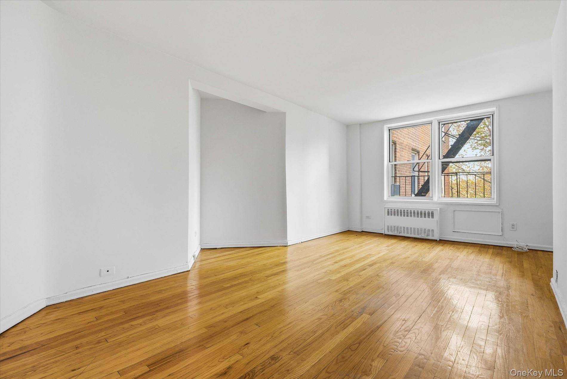 60-11 Broadway #4N, Woodside, NY 11377