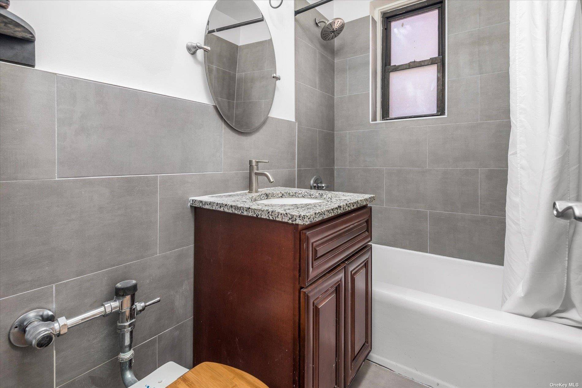 65-15 38th AVE #5R, Woodside, NY 11377