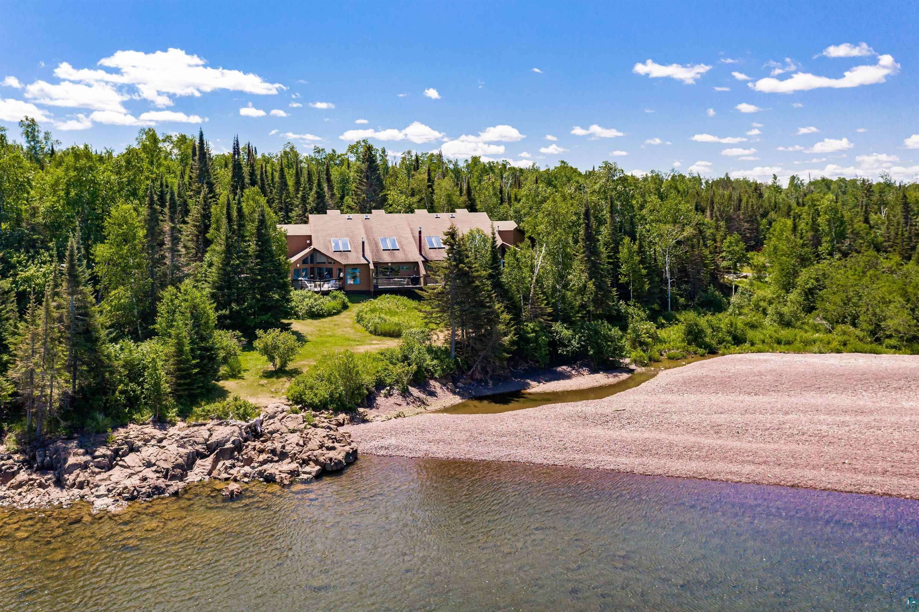 1557 Superior Shores ##17, Two Harbors, MN 55616