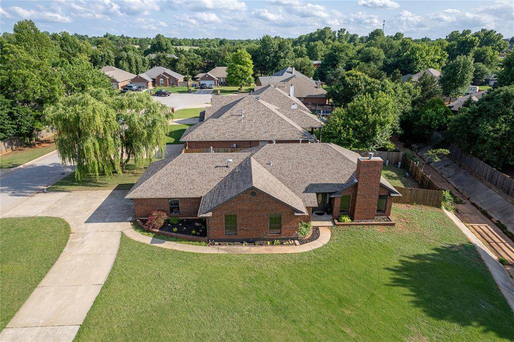 1532 E Twin Brook TER, Mustang, OK 73064