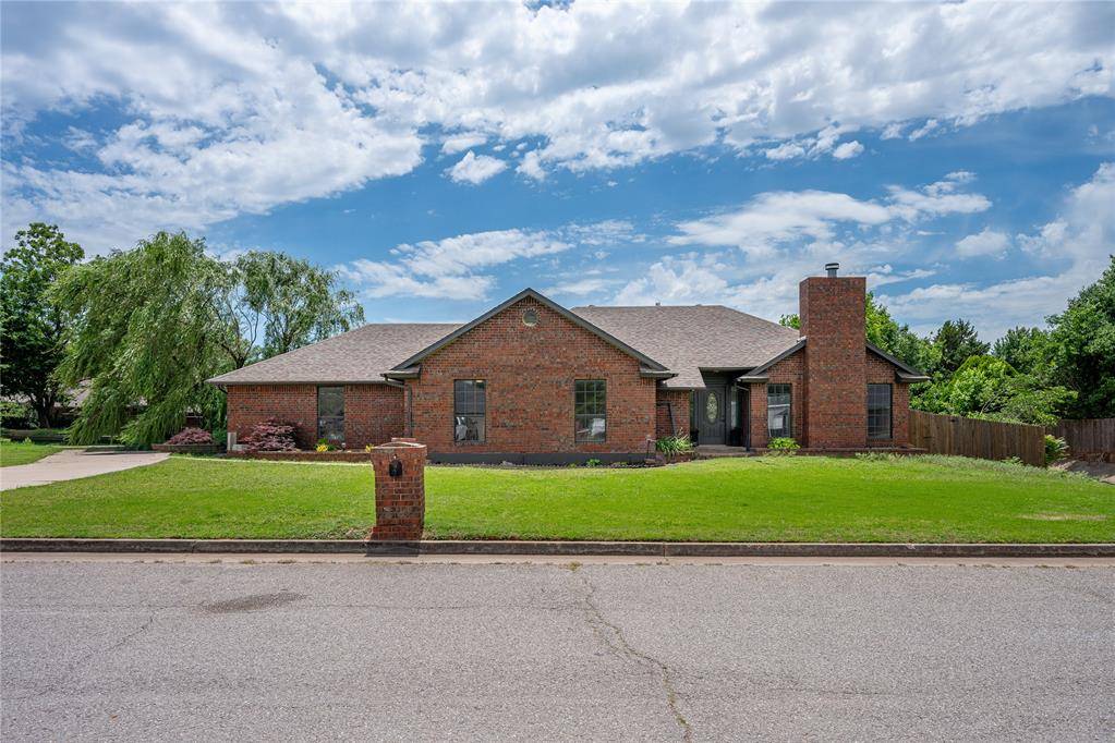 1532 E Twin Brook TER, Mustang, OK 73064