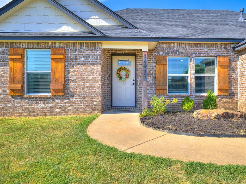 14917 E McCloud ST, Claremore, OK 74017