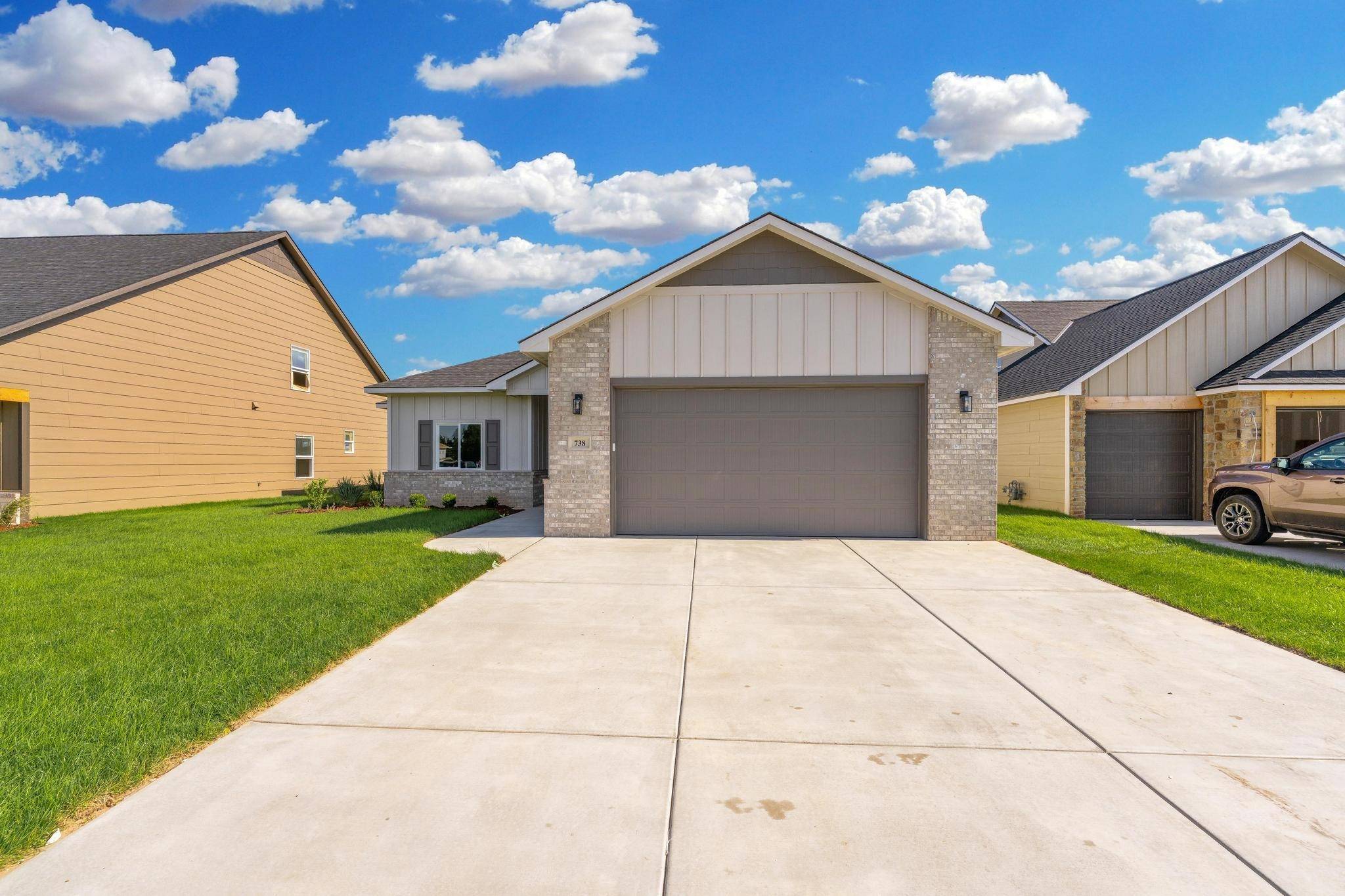 702 N Rainbow Lake Ct., Wichita, KS 67235