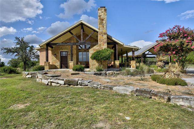 633 Trails End RD, Johnson City, TX 78636