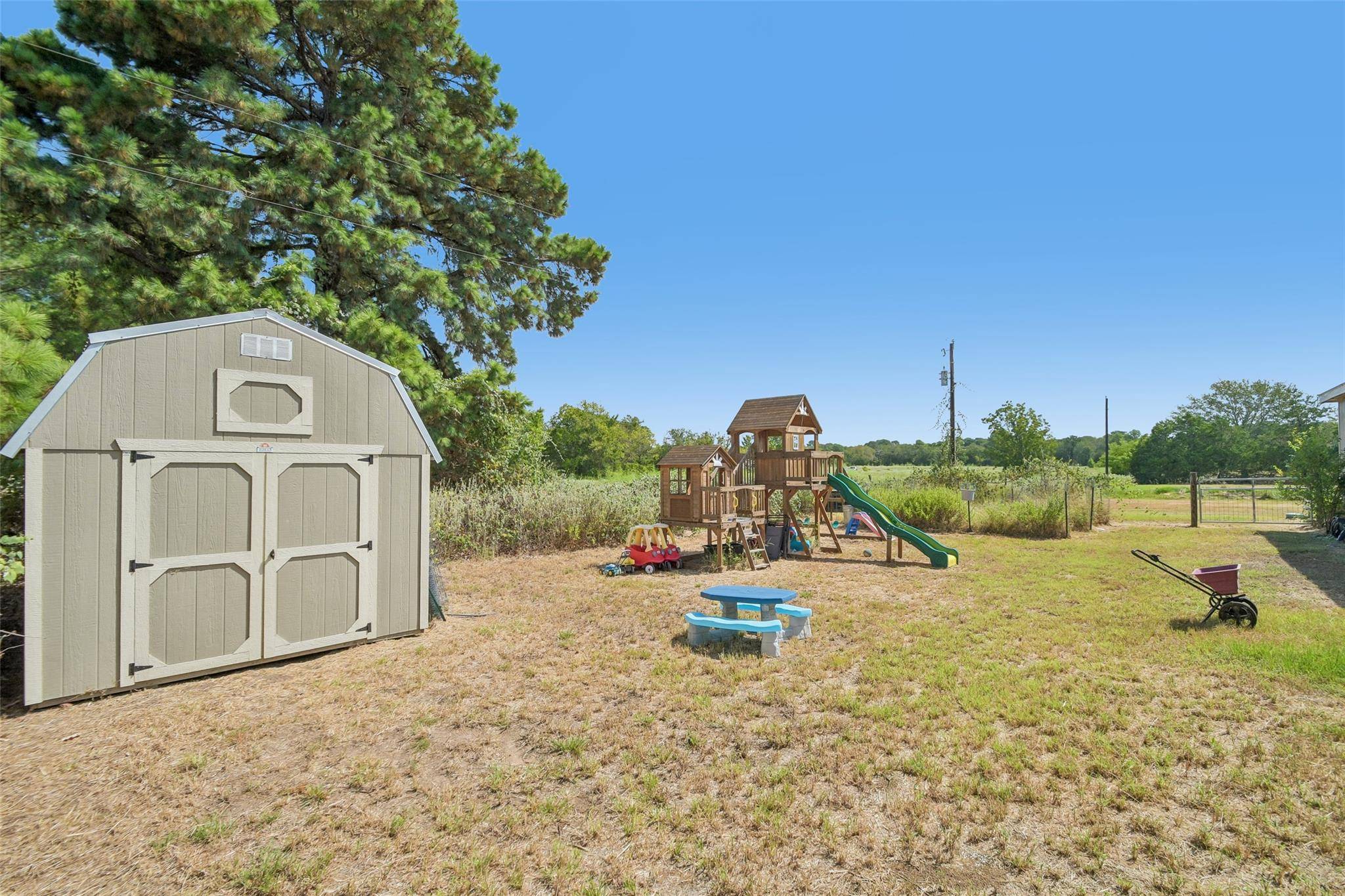 258 Pathfinders WAY, Smithville, TX 78957