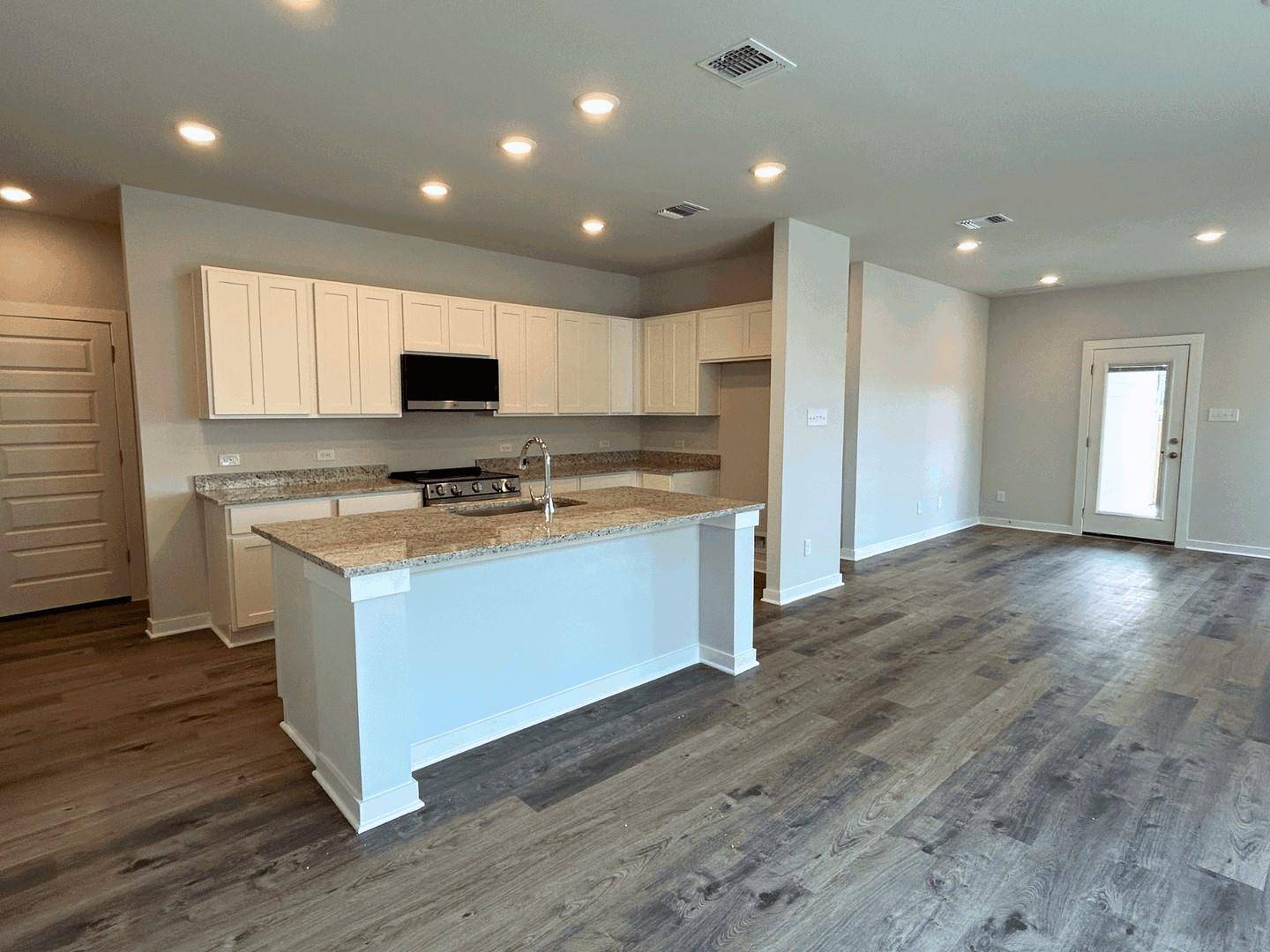 244 Firefox WAY, Jarrell, TX 76537