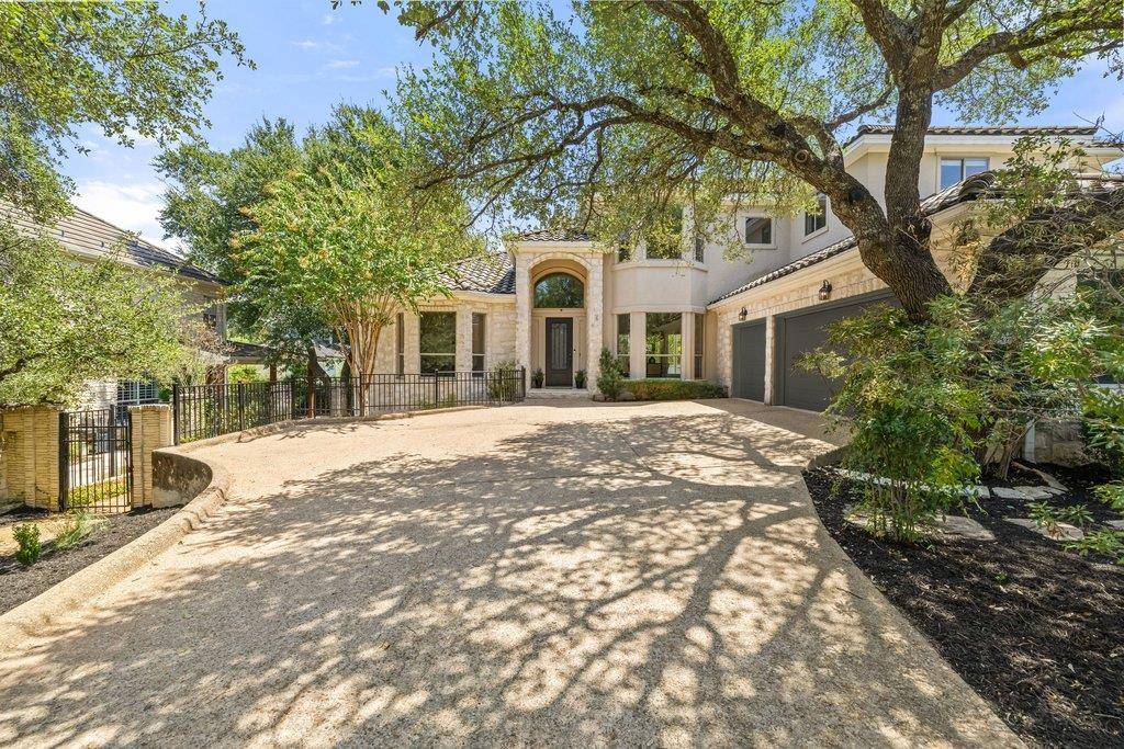 5 Tiburon CT, The Hills, TX 78738