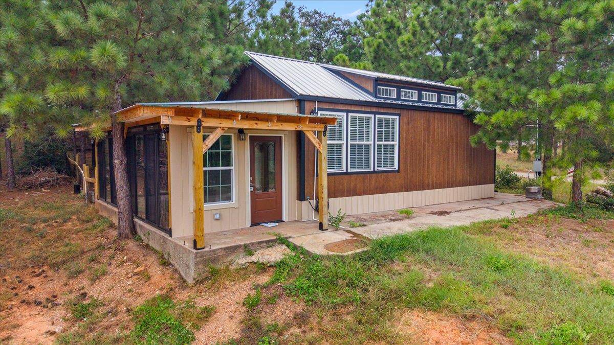 259 Pinehill DR, Bastrop, TX 78602
