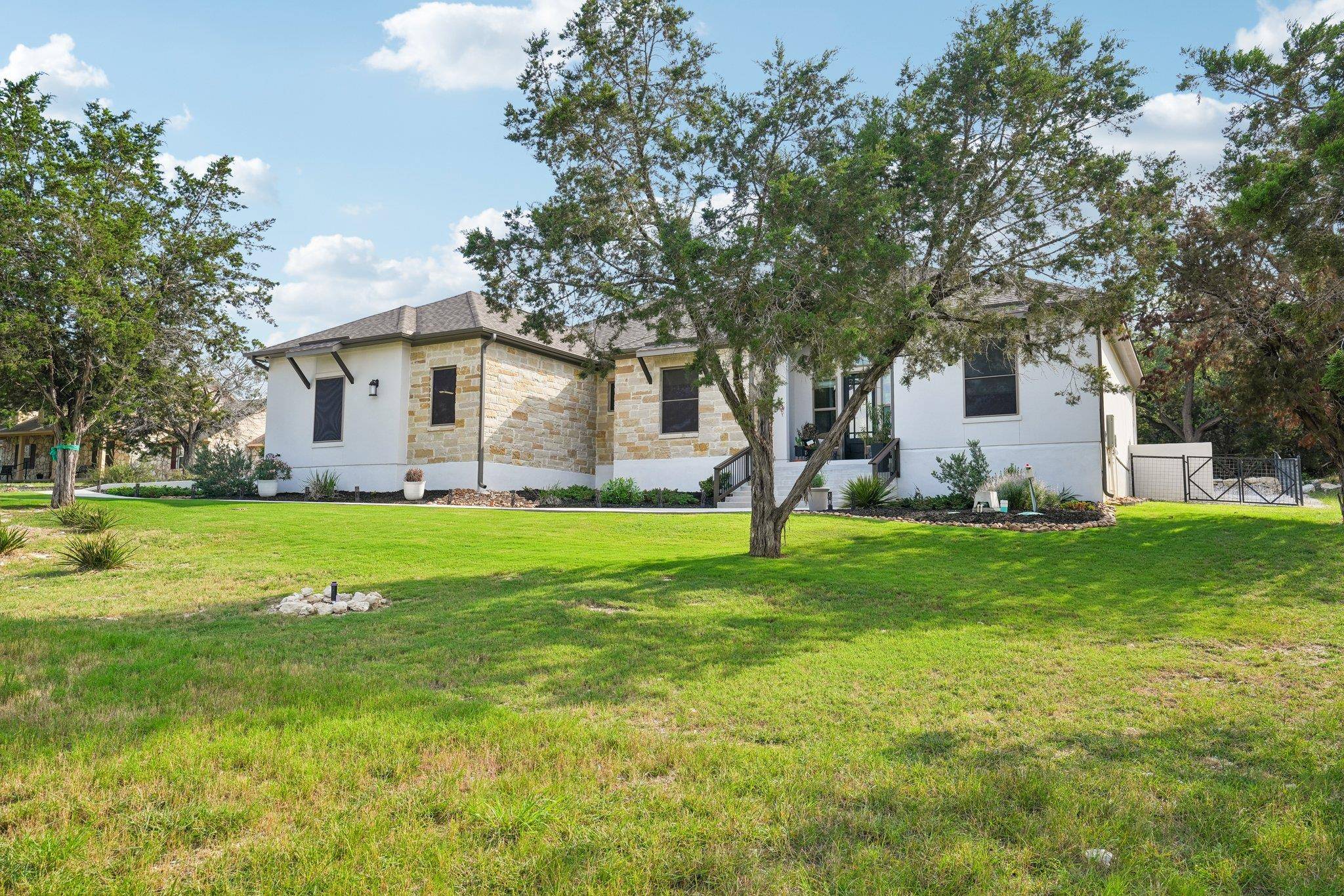 134 High Point CIR, Spring Branch, TX 78070