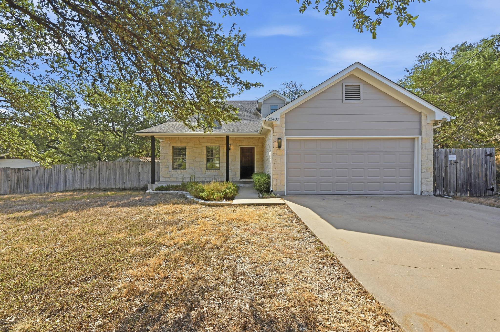 22407 Briarcliff DR, Spicewood, TX 78669