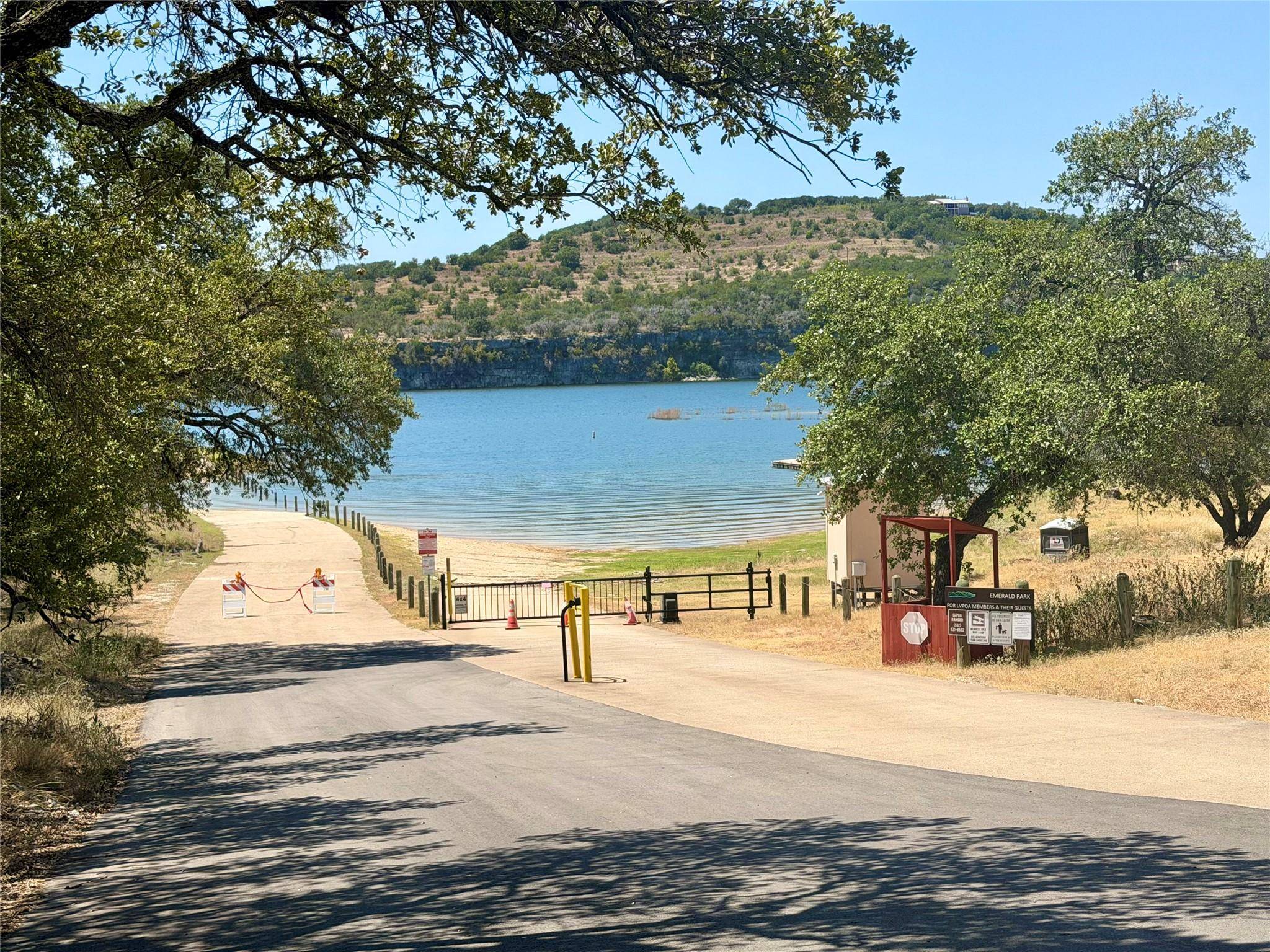 21500 Falcon LN, Lago Vista, TX 78645