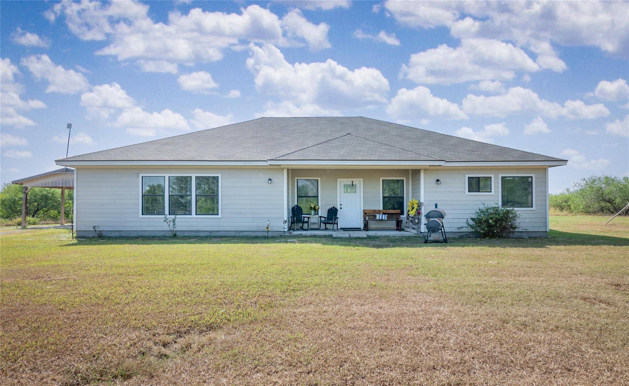 5734 FM 621, Martindale, TX 78655
