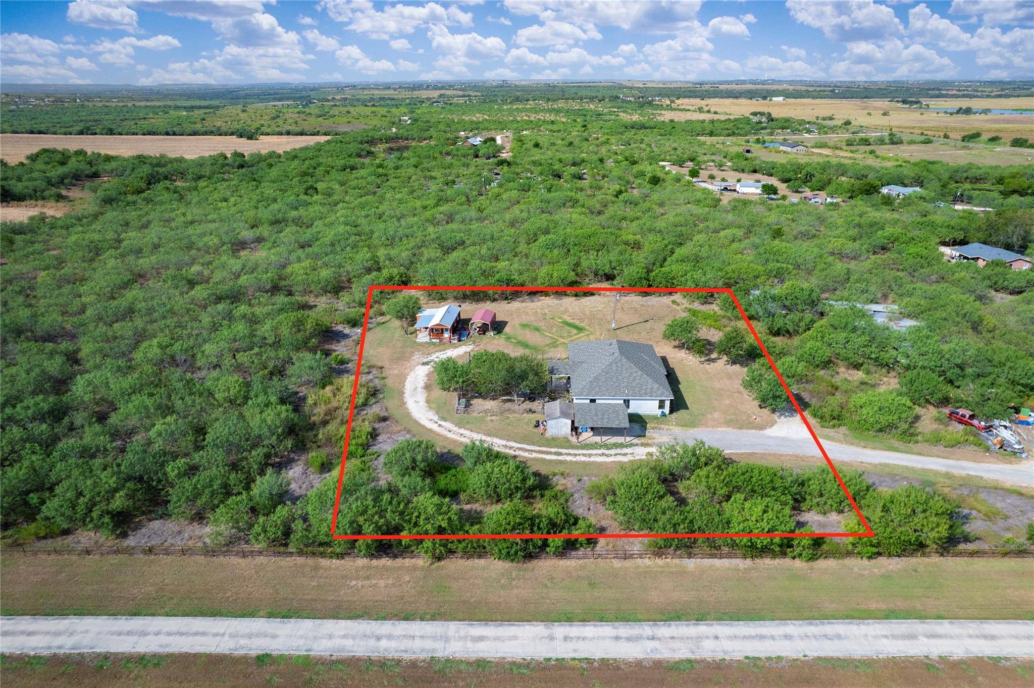 5734 FM 621, Martindale, TX 78655