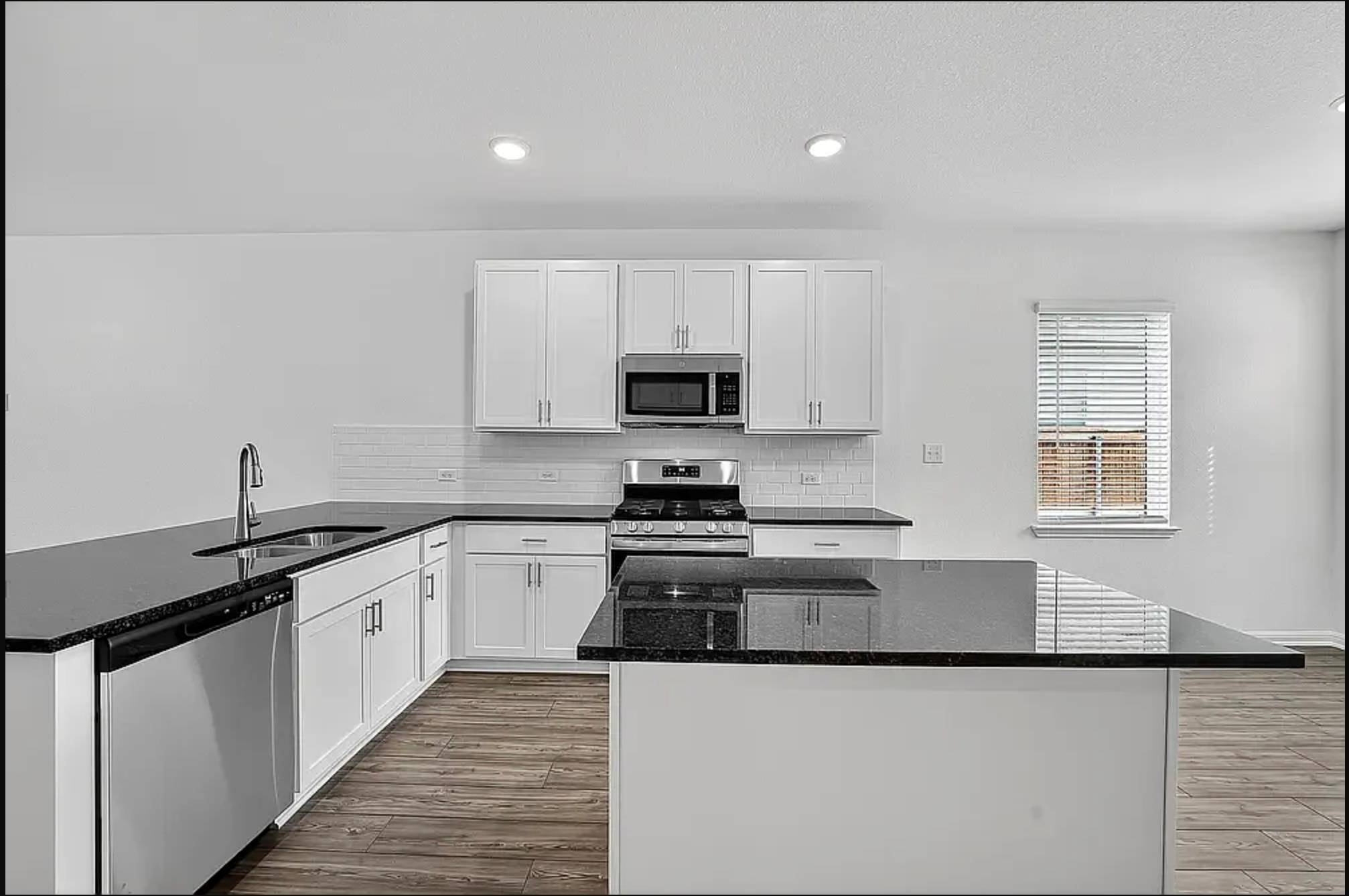 203 Betsy RD, Hutto, TX 78634
