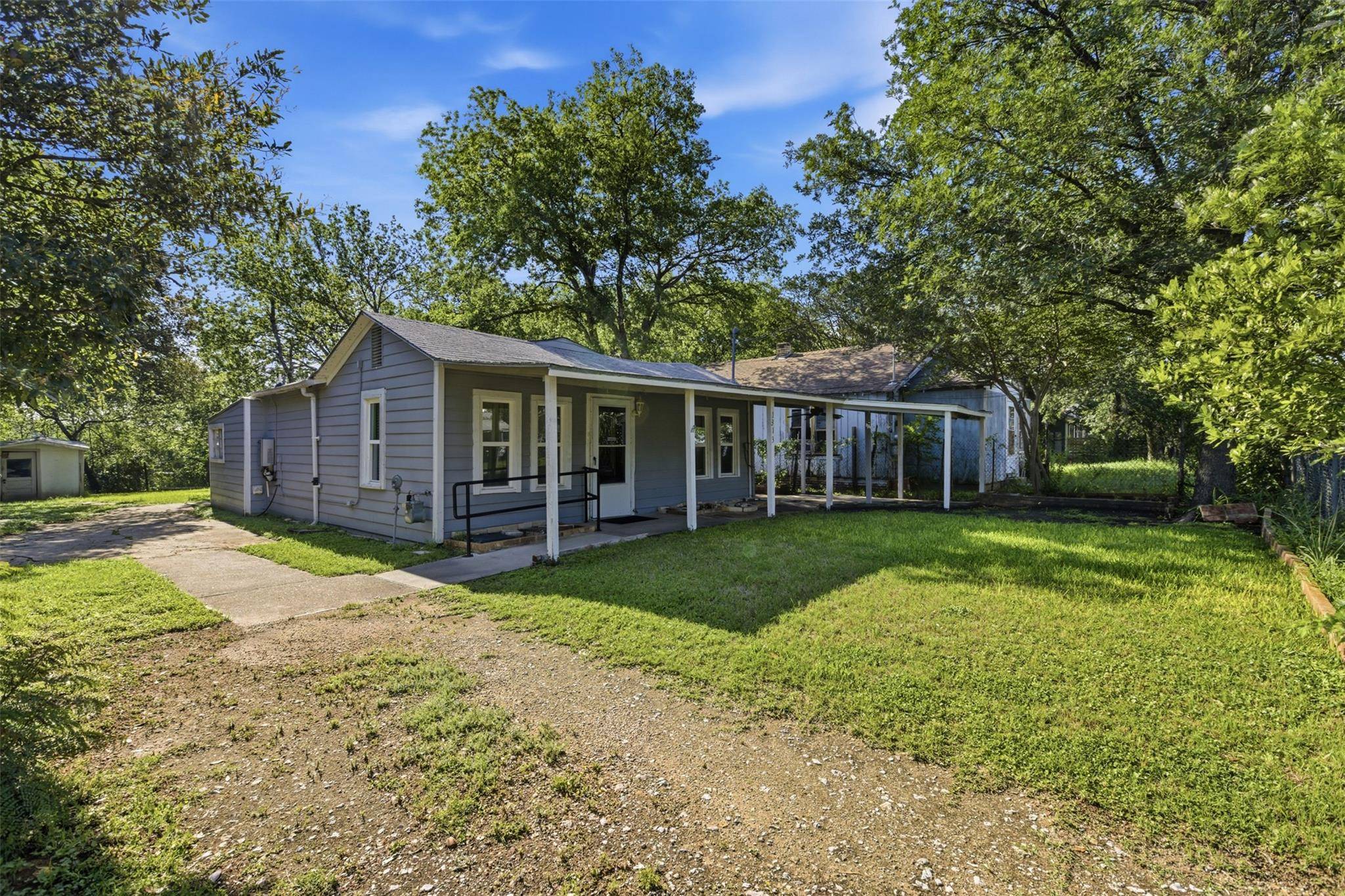 1313 Perez ST, Austin, TX 78721