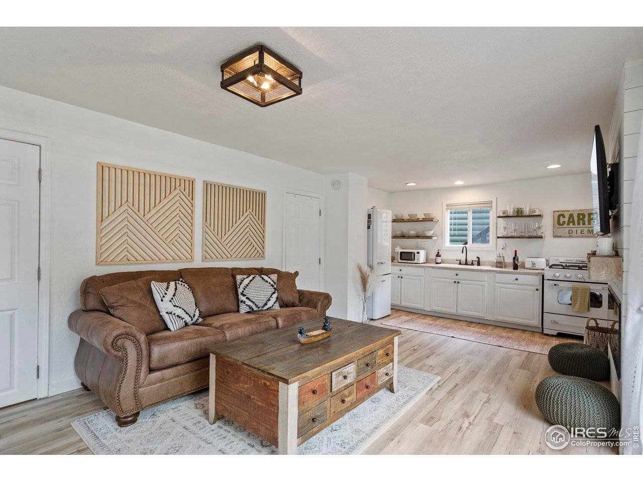 35 Misty Manor, Drake, CO 80515