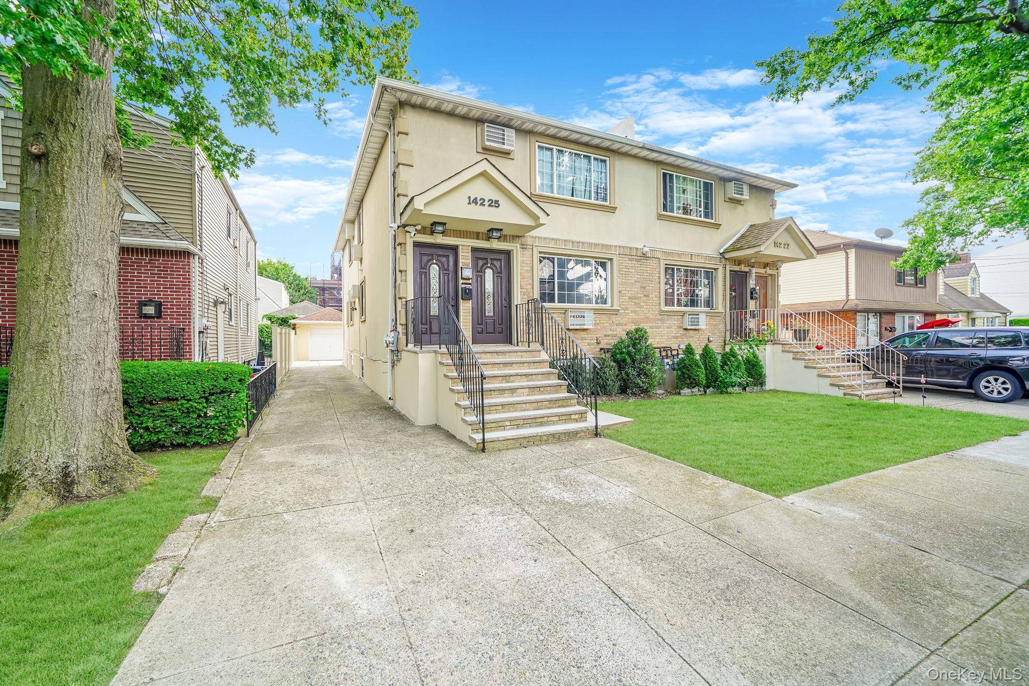 14225 250th ST, Rosedale, NY 11422
