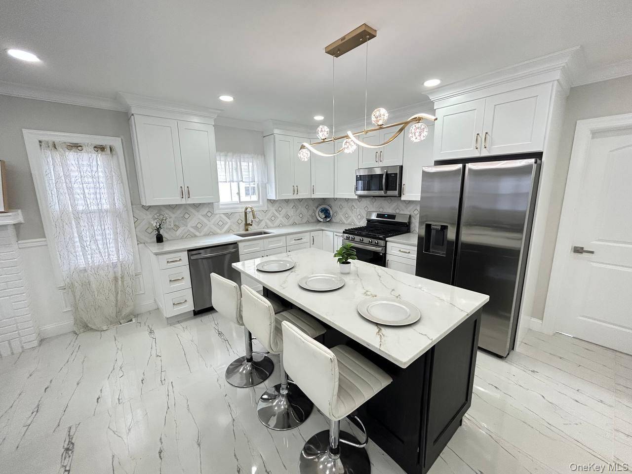 109 Leverich ST, Hempstead, NY 11550