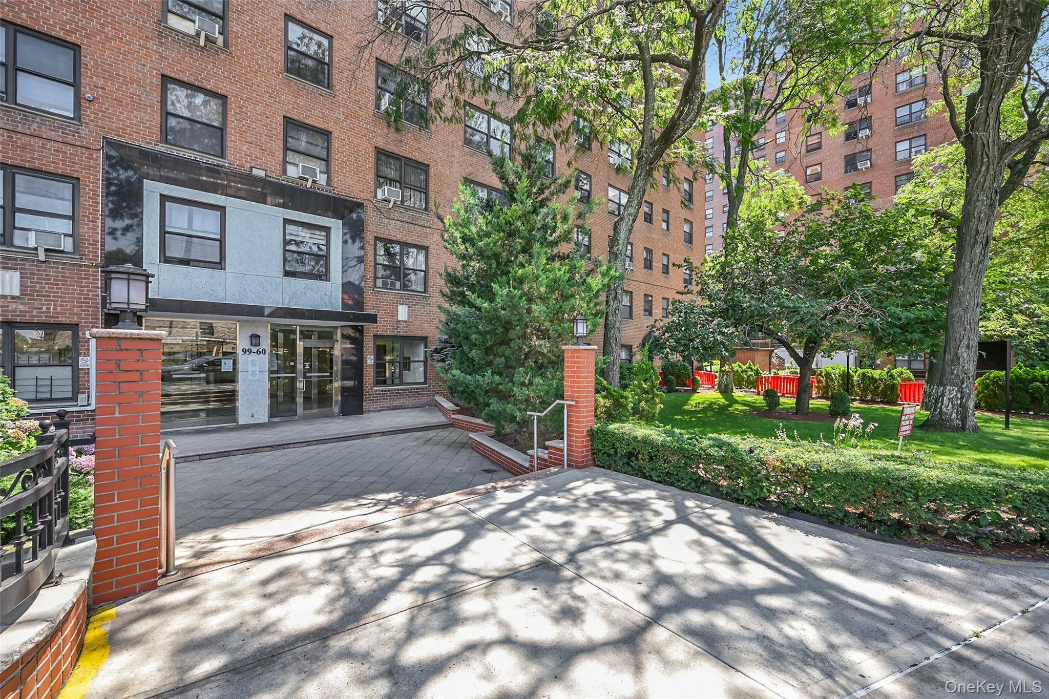 99-60 63rd RD #7Q, Rego Park, NY 11374