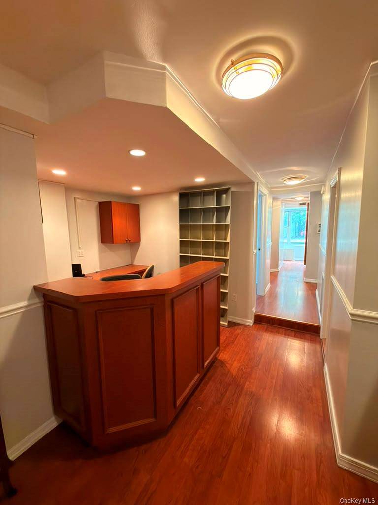 155 W 68th ST #2-27, New York (manhattan), NY 10023