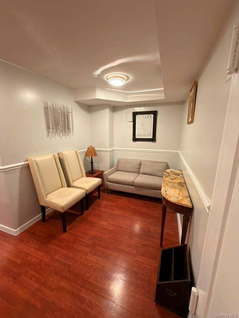 155 W 68th ST #2-27, New York (manhattan), NY 10023