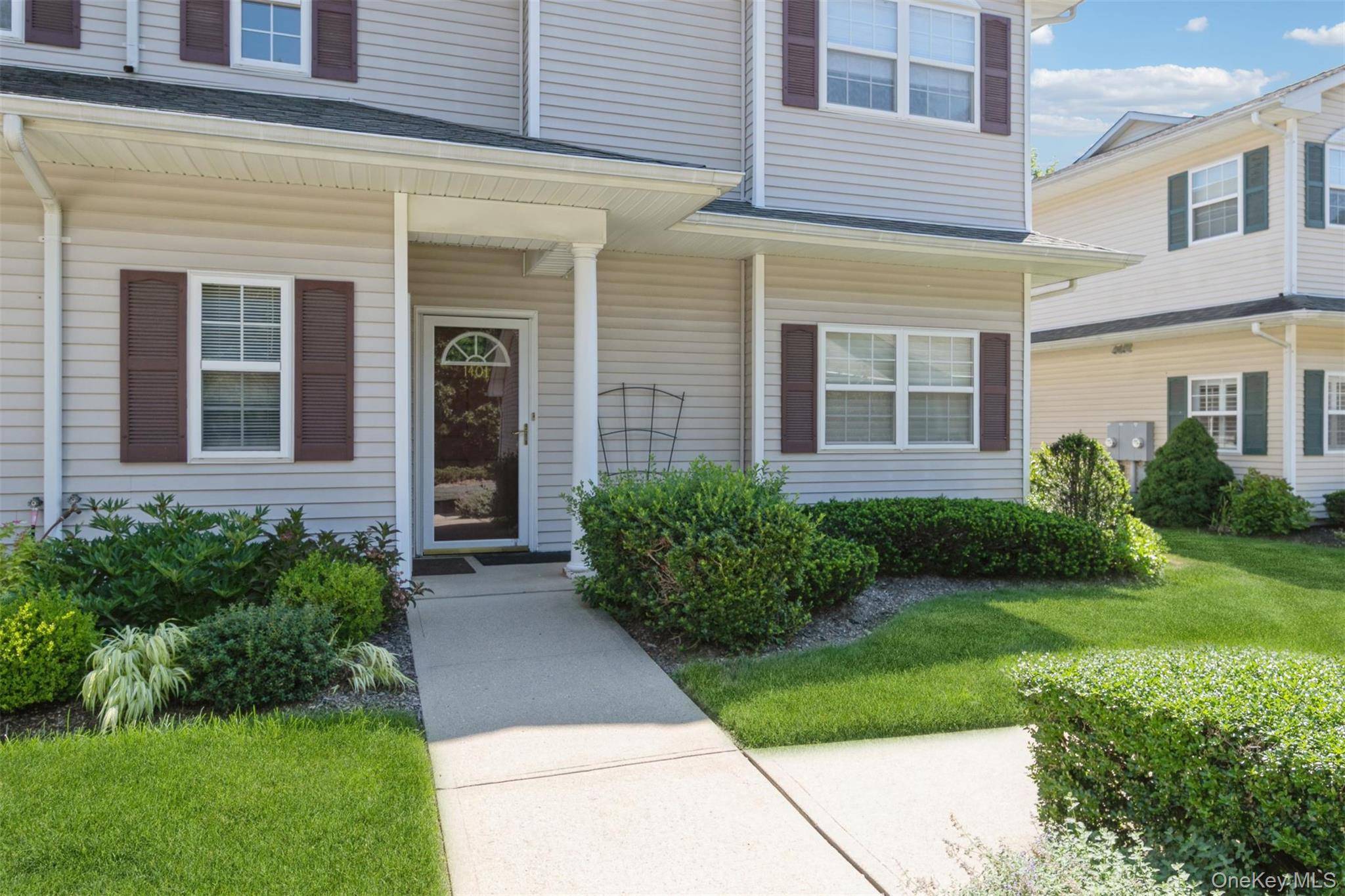 1401 Aerie WAY, East Quogue, NY 11942