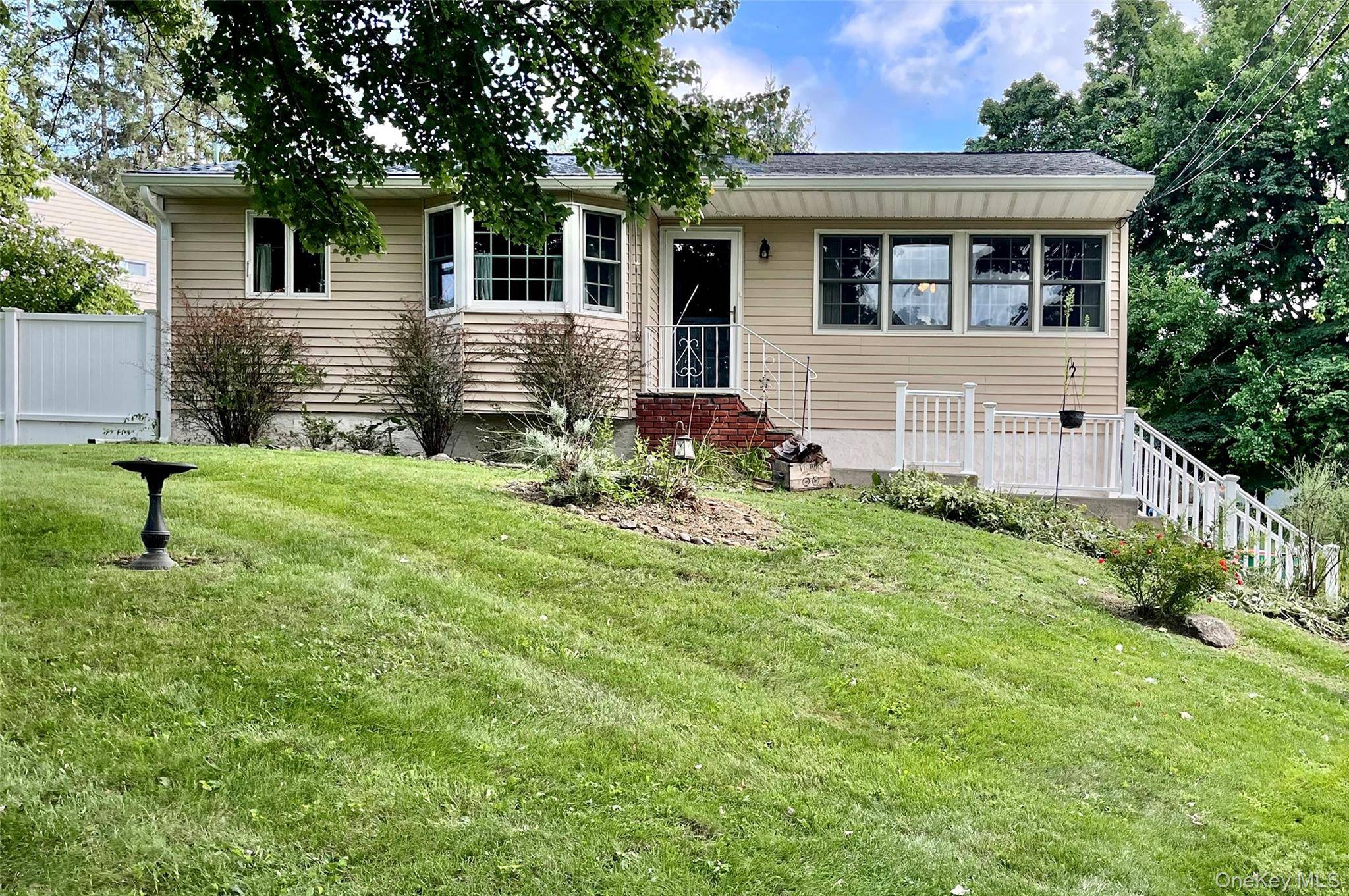 216 Spackenkill RD, Poughkeepsie, NY 12603
