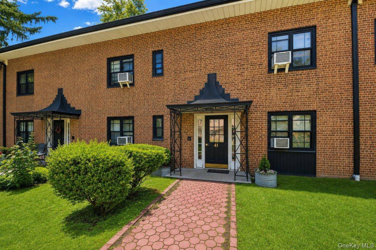 41 Manchester RD #B-23, Eastchester, NY 10709