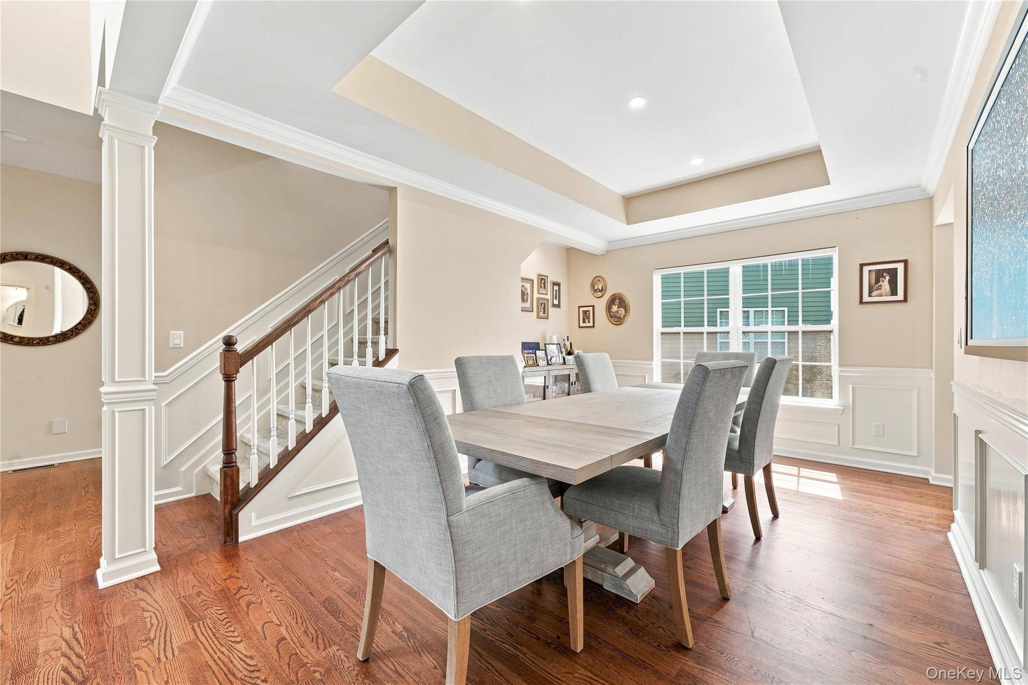 104 Victoria PL, Melville, NY 11747