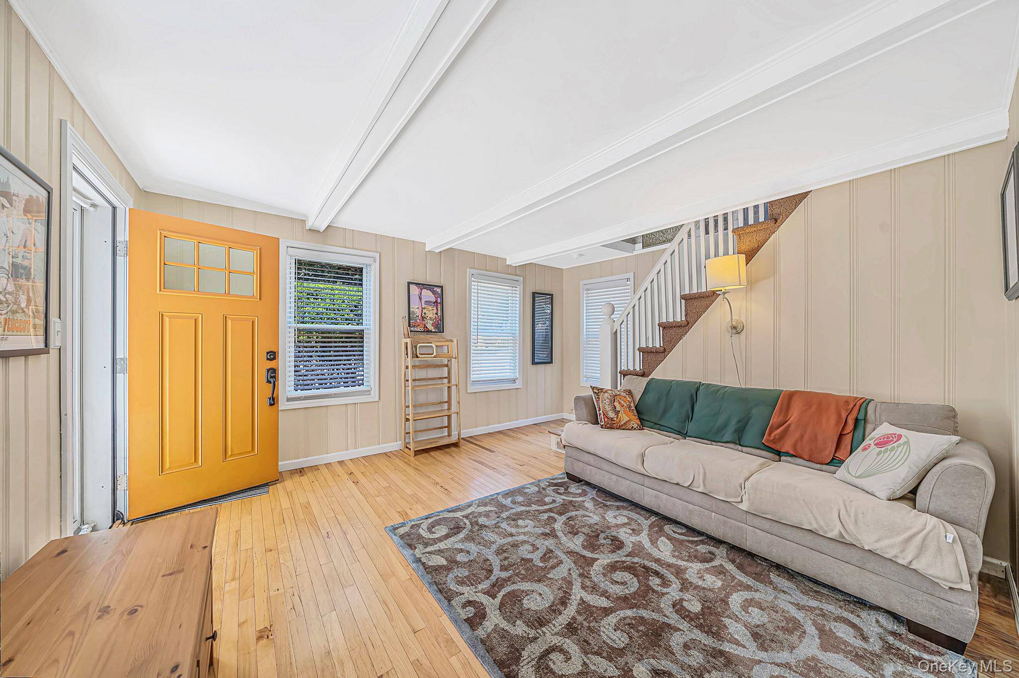 131 Quaker PATH, East Setauket, NY 11733