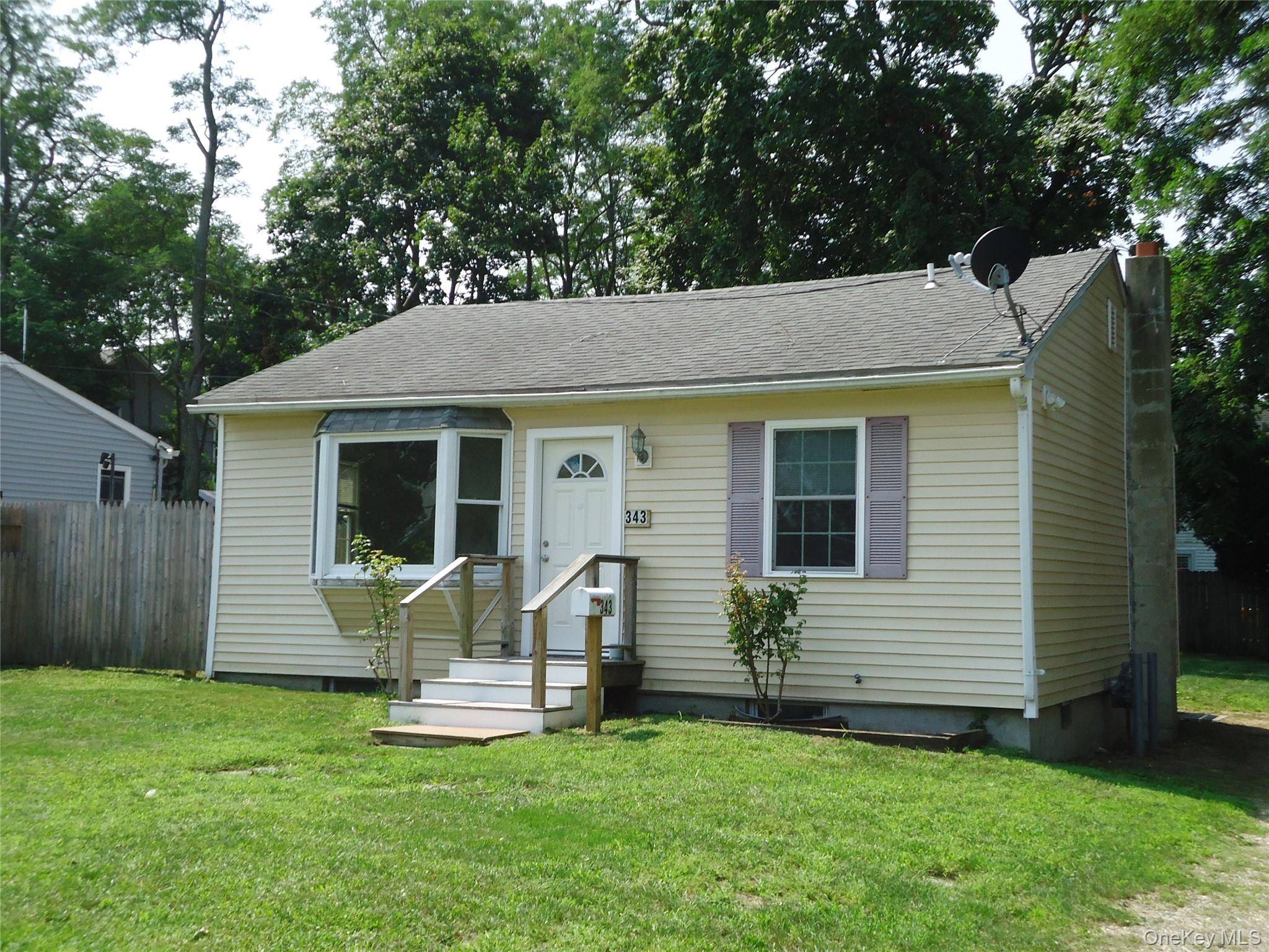 343 Union AVE, Riverhead, NY 11901
