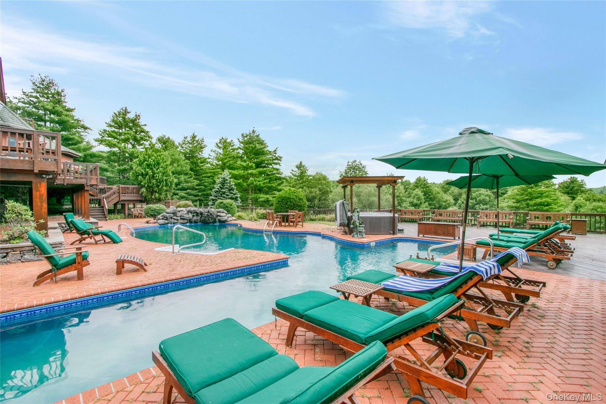 941 Starlight RD, Monticello, NY 12701