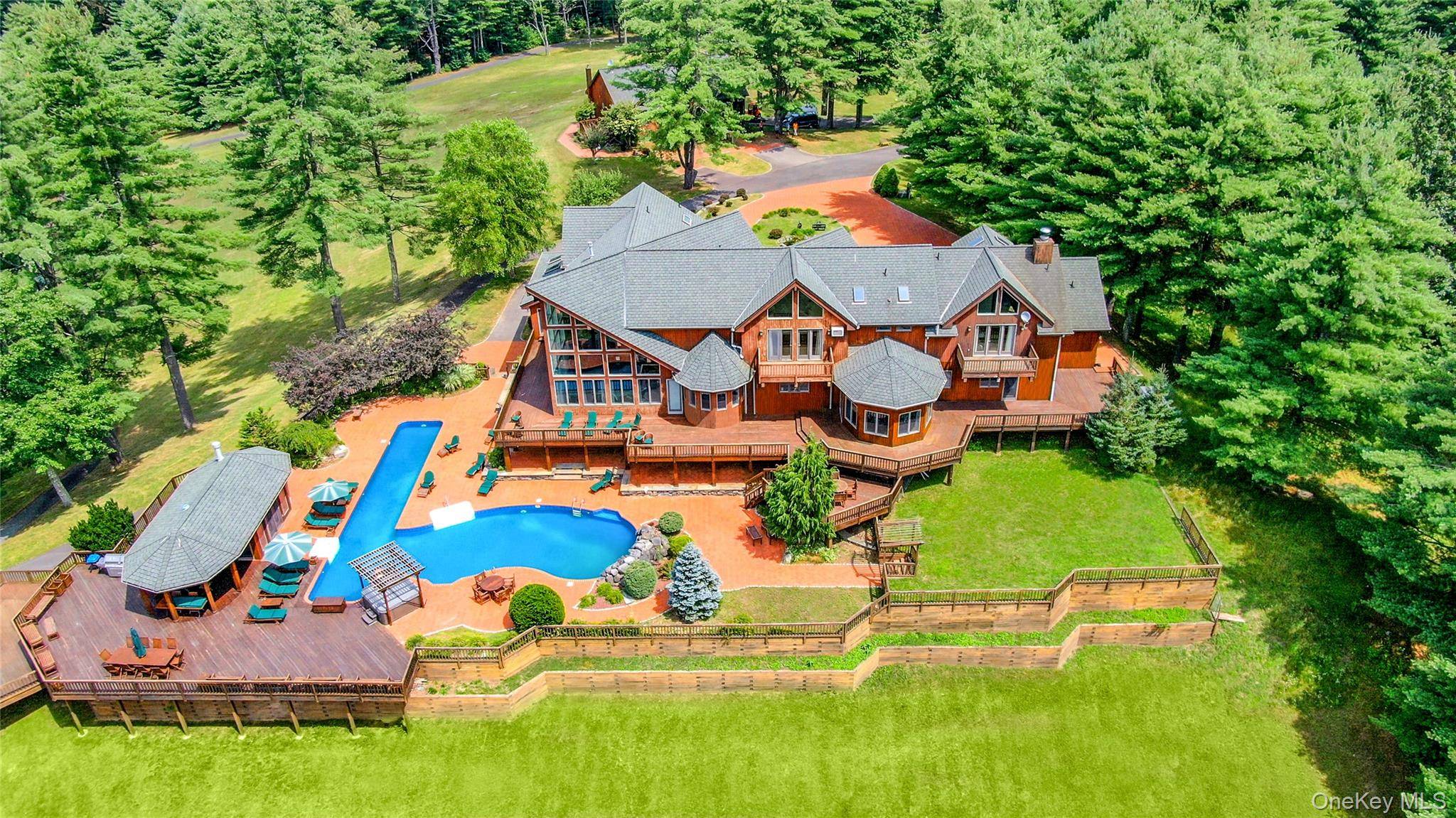 941 Starlight RD, Monticello, NY 12701