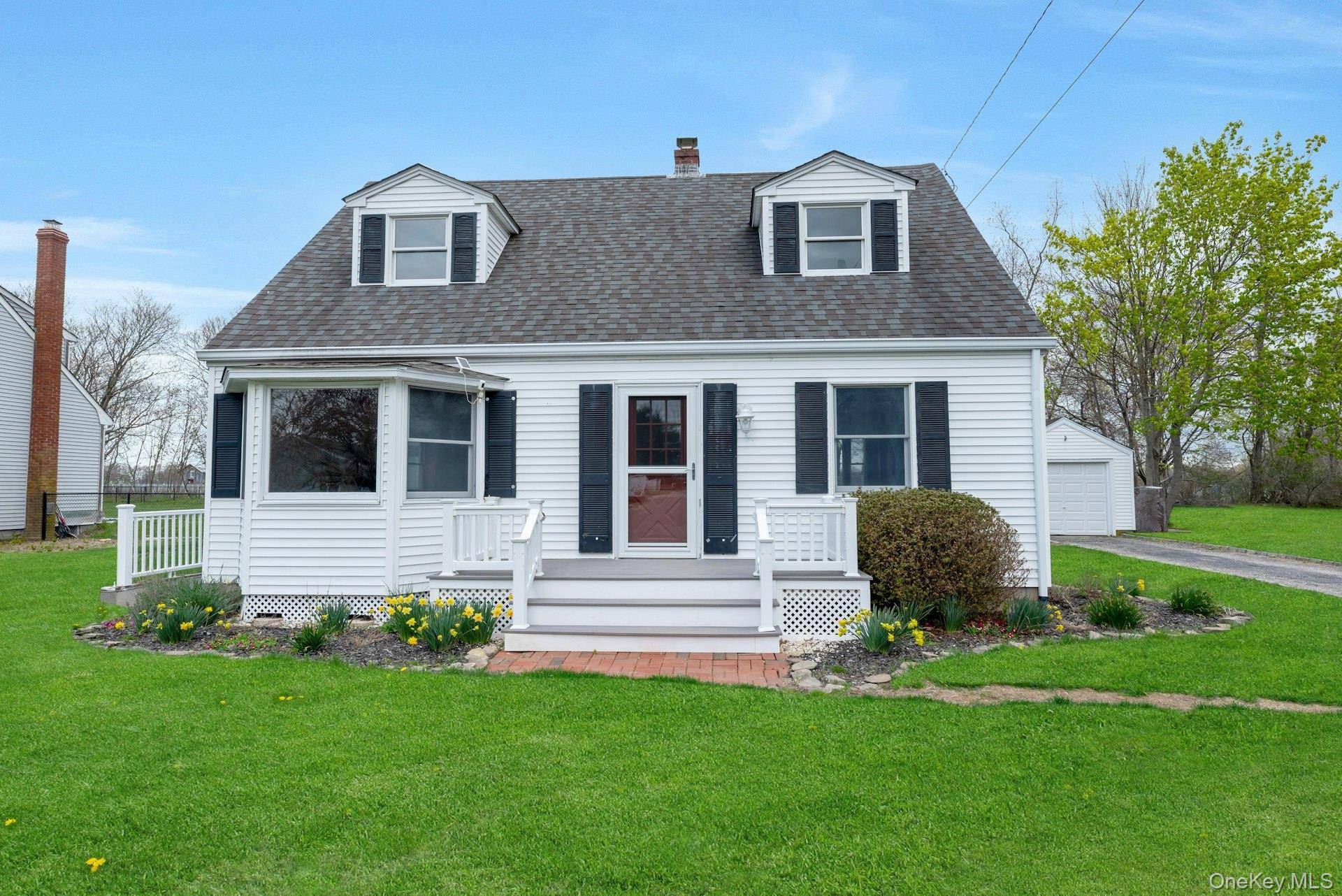 28 (aka 710) Sound RD, Greenport, NY 11944