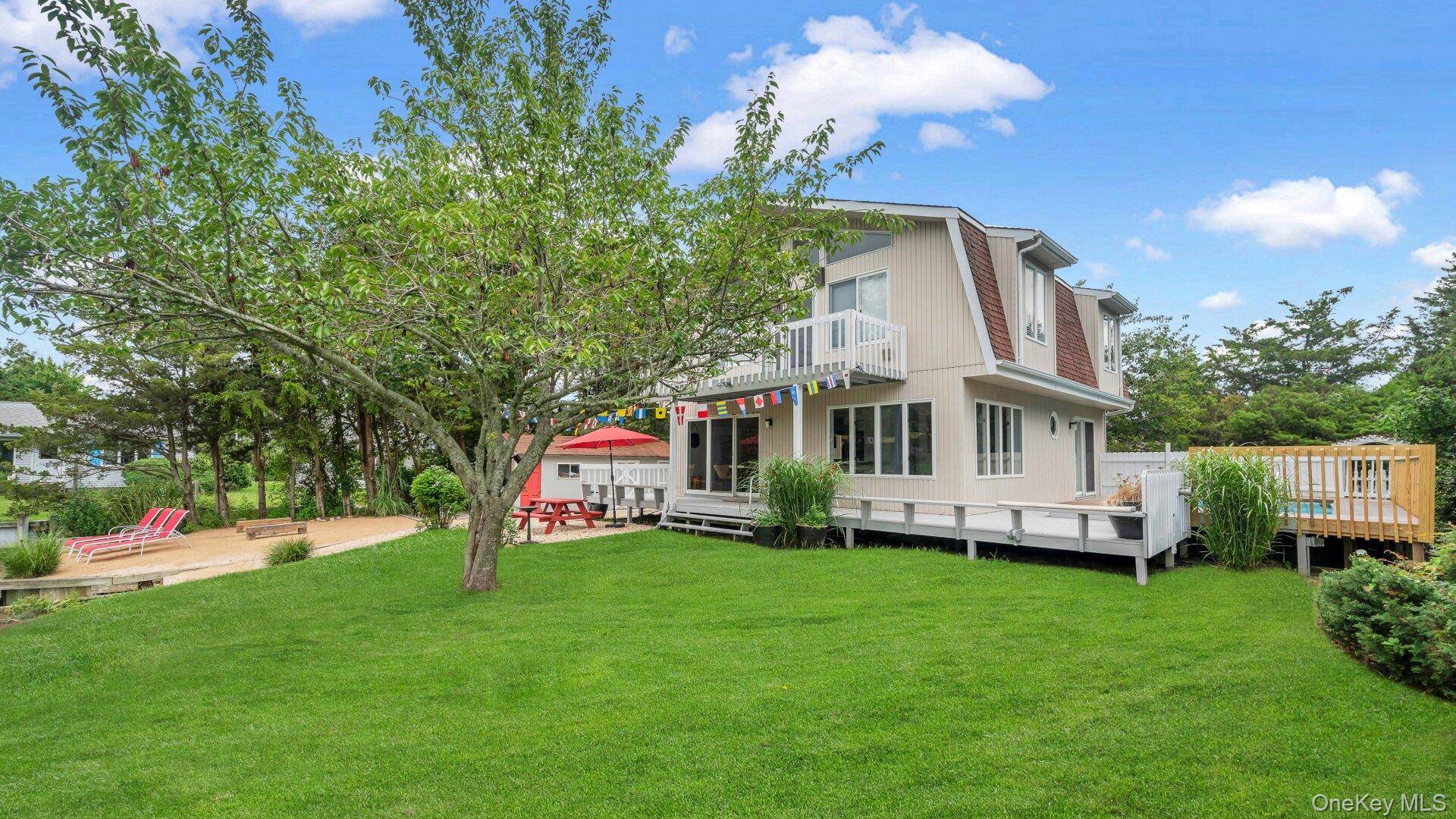 470 Windy Point LN, Southold, NY 11971