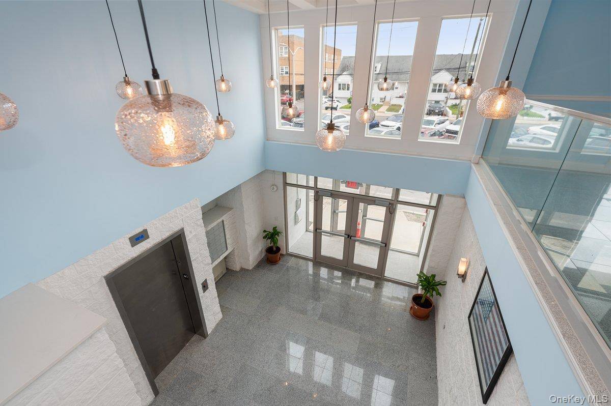 661 W Broadway #401, Long Beach, NY 11561