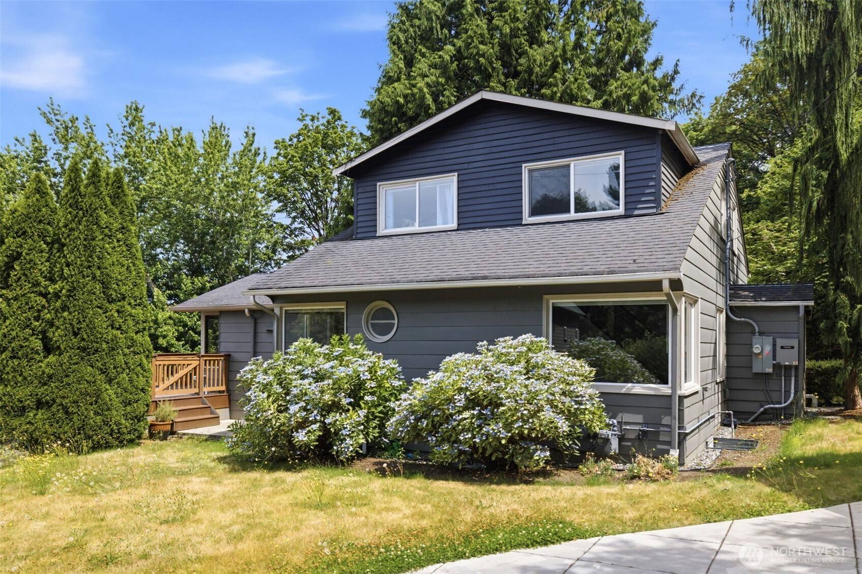 11331 E Riverside DR, Bothell, WA 98011