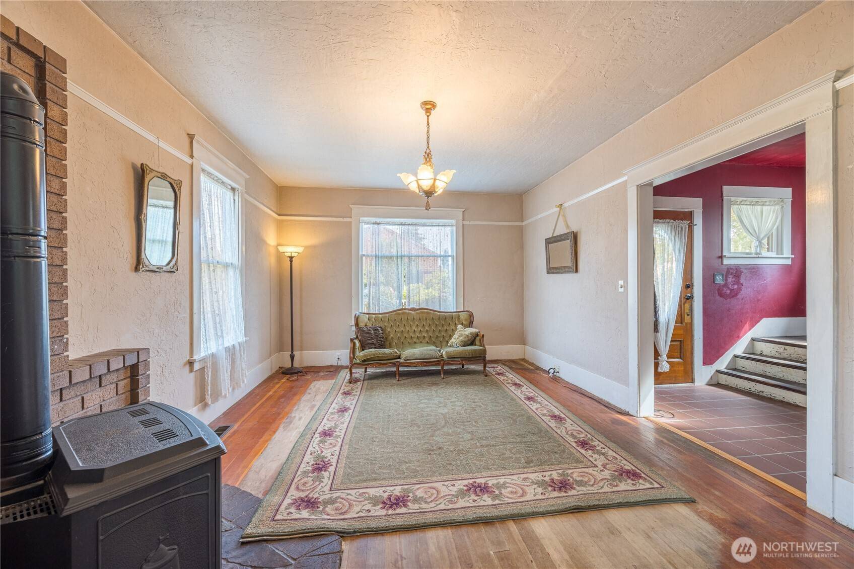 220 W 11th ST, Port Angeles, WA 98362
