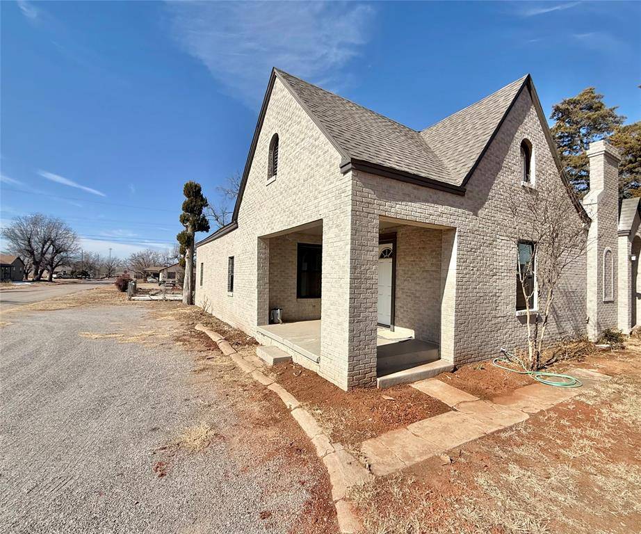 1501 N Lee ST, Altus, OK 73521