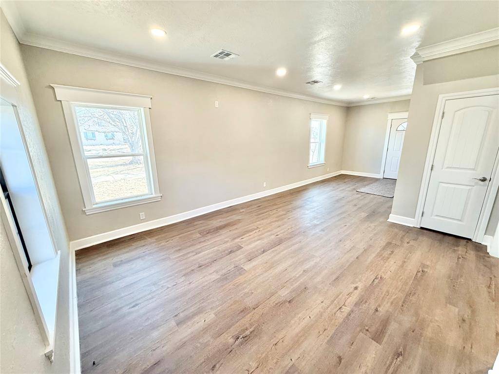 1501 N Lee ST, Altus, OK 73521