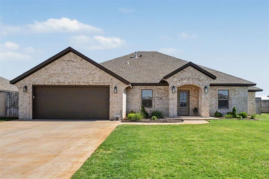 706 Sheryl LN, Altus, OK 73521