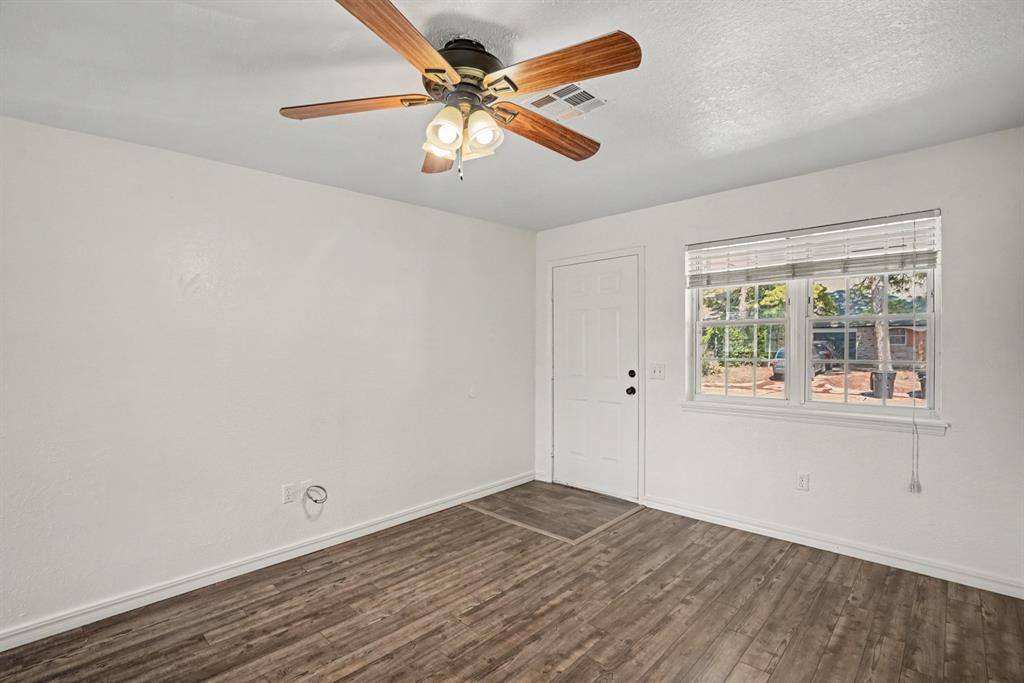 1317 Lawton AVE, Moore, OK 73160