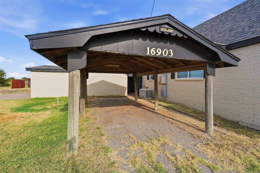 16903 State Highway 6, Olustee, OK 73560