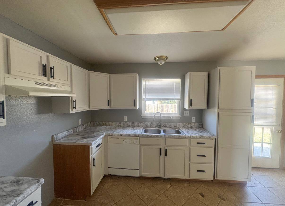 1401 Forrest, Liberal, KS 67901