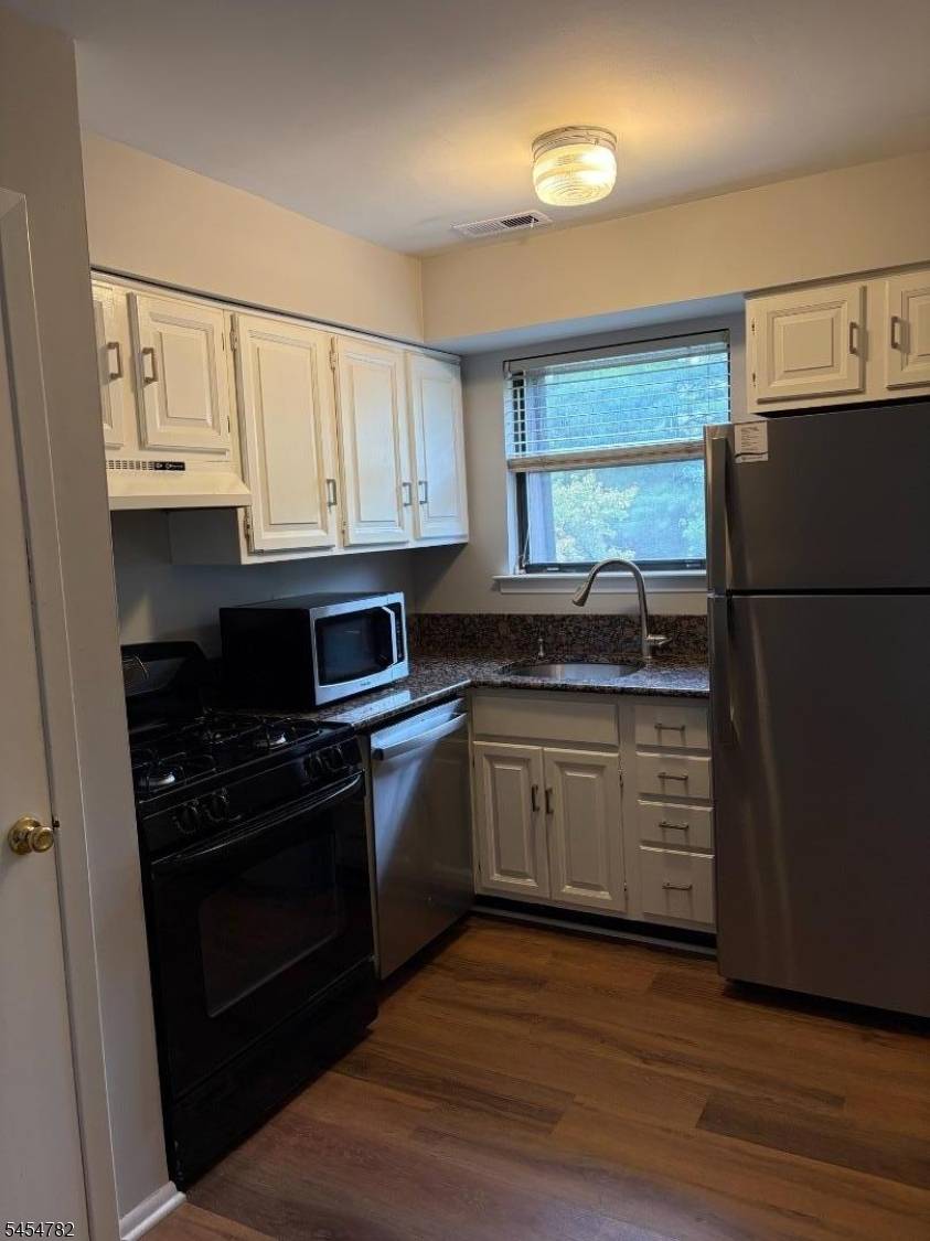 806 Yorkshire Dr, Raritan Twp., NJ 08822