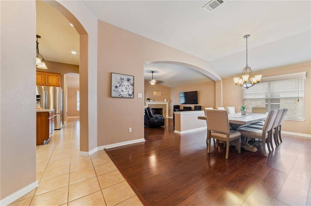 1203 Calistoga DR, Leander, TX 78641