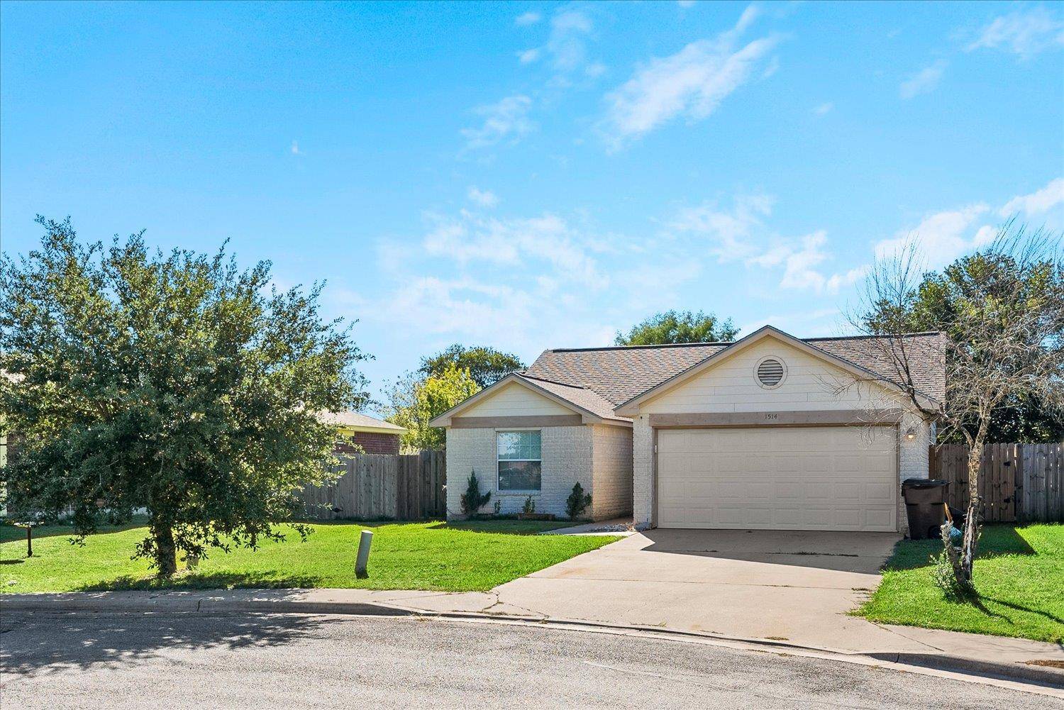 Address not disclosed, Lockhart, TX 78644