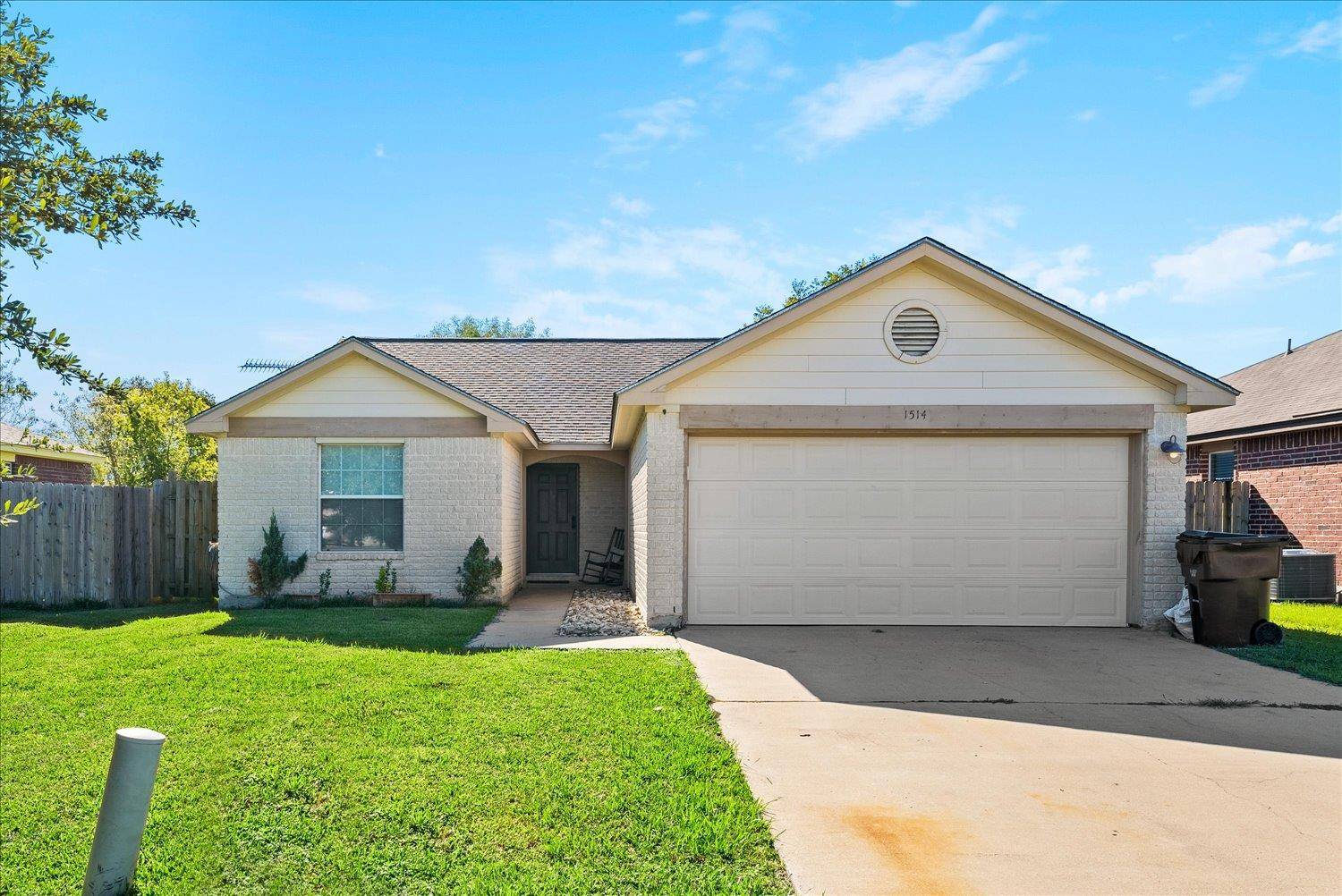 Address not disclosed, Lockhart, TX 78644