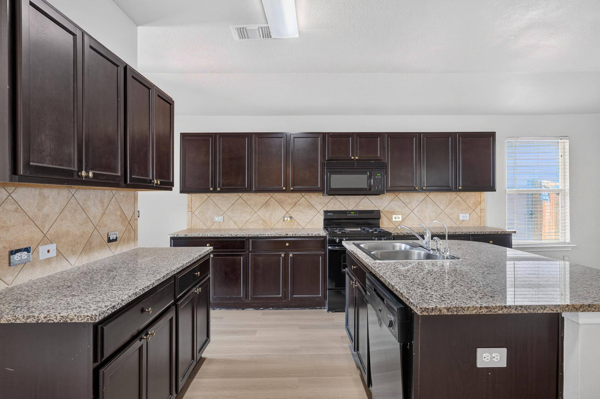 19021 Great Falls DR, Manor, TX 78653